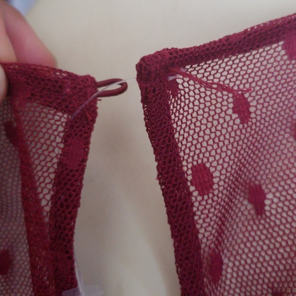 NEW GUESS Romaine Red Wine Dotted Mesh Lace Dress - Picture 3 of 3